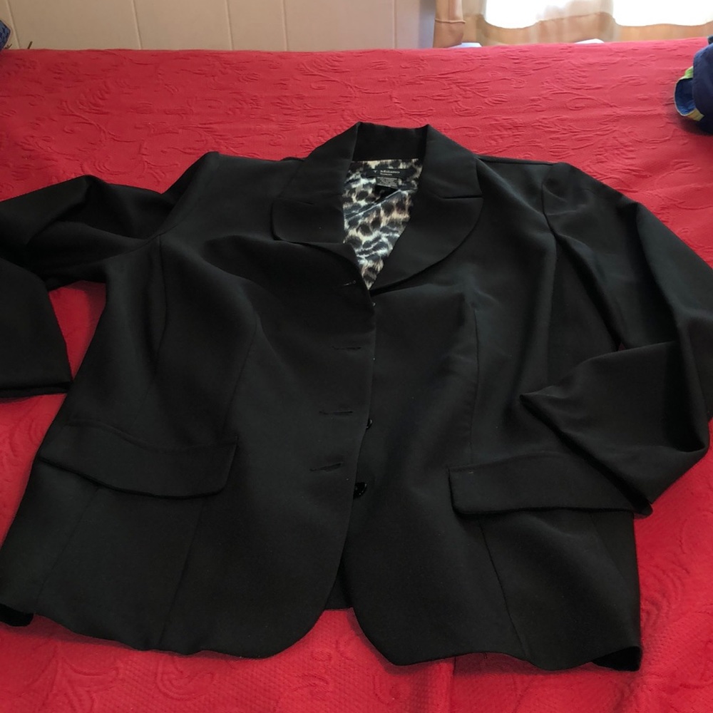 Cute versatile jacket - Picture 2 of 3